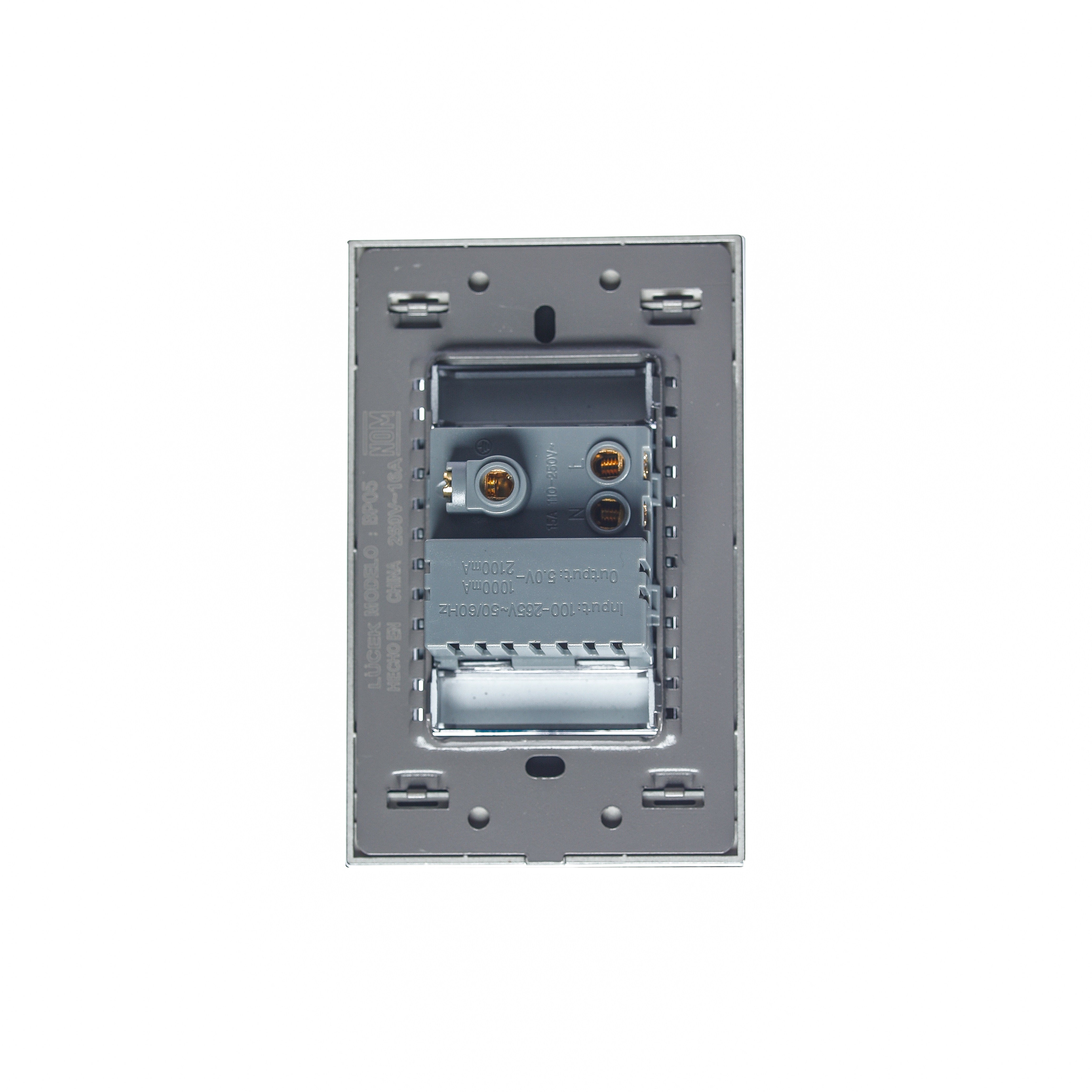 BP05-CNN PLACA CON 1 CONTACTO Y 2 ENTRADAS DE USB CRISTAL NEGRO. – Lucek